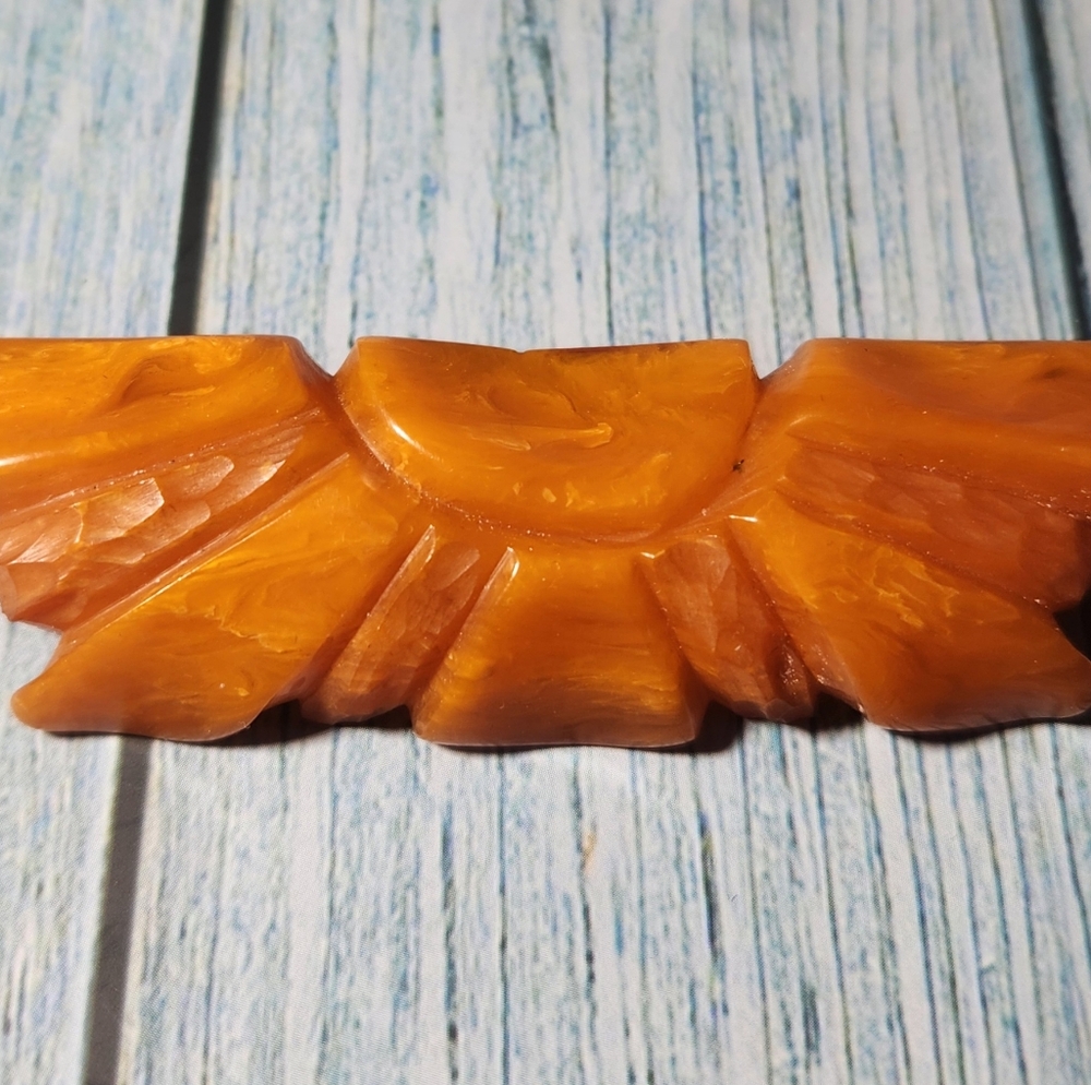 Butterscotch Bakelite Carved Brooch / Pin Vintage